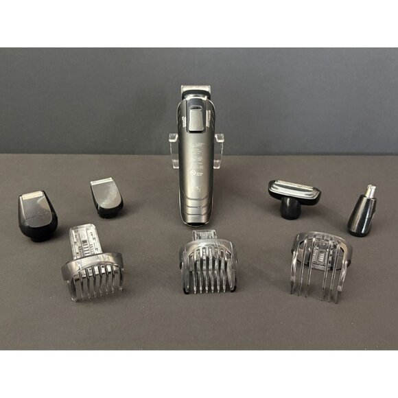 Philips Norelco Multigroom series 7000 QG3385 8 in 1 Head to Toe Trimmer - Picture 2 of 7